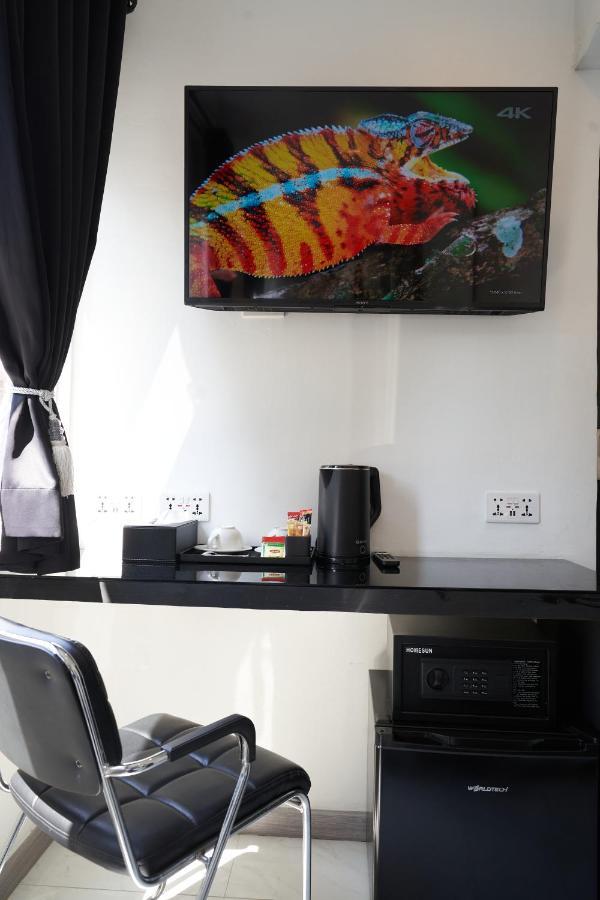 Thonglor Suites Hotel Bangkok Extérieur photo
