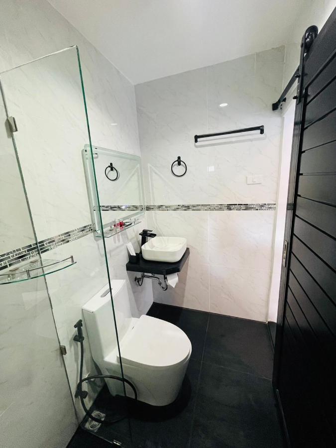 Thonglor Suites Hotel Bangkok Extérieur photo