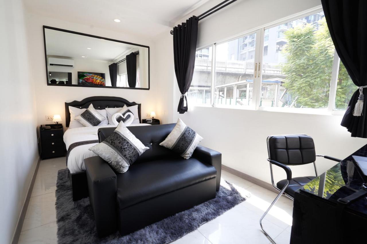 Thonglor Suites Hotel Bangkok Extérieur photo