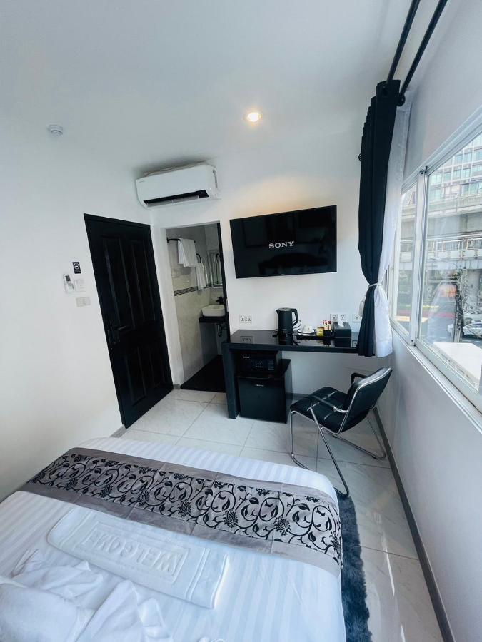 Thonglor Suites Hotel Bangkok Extérieur photo