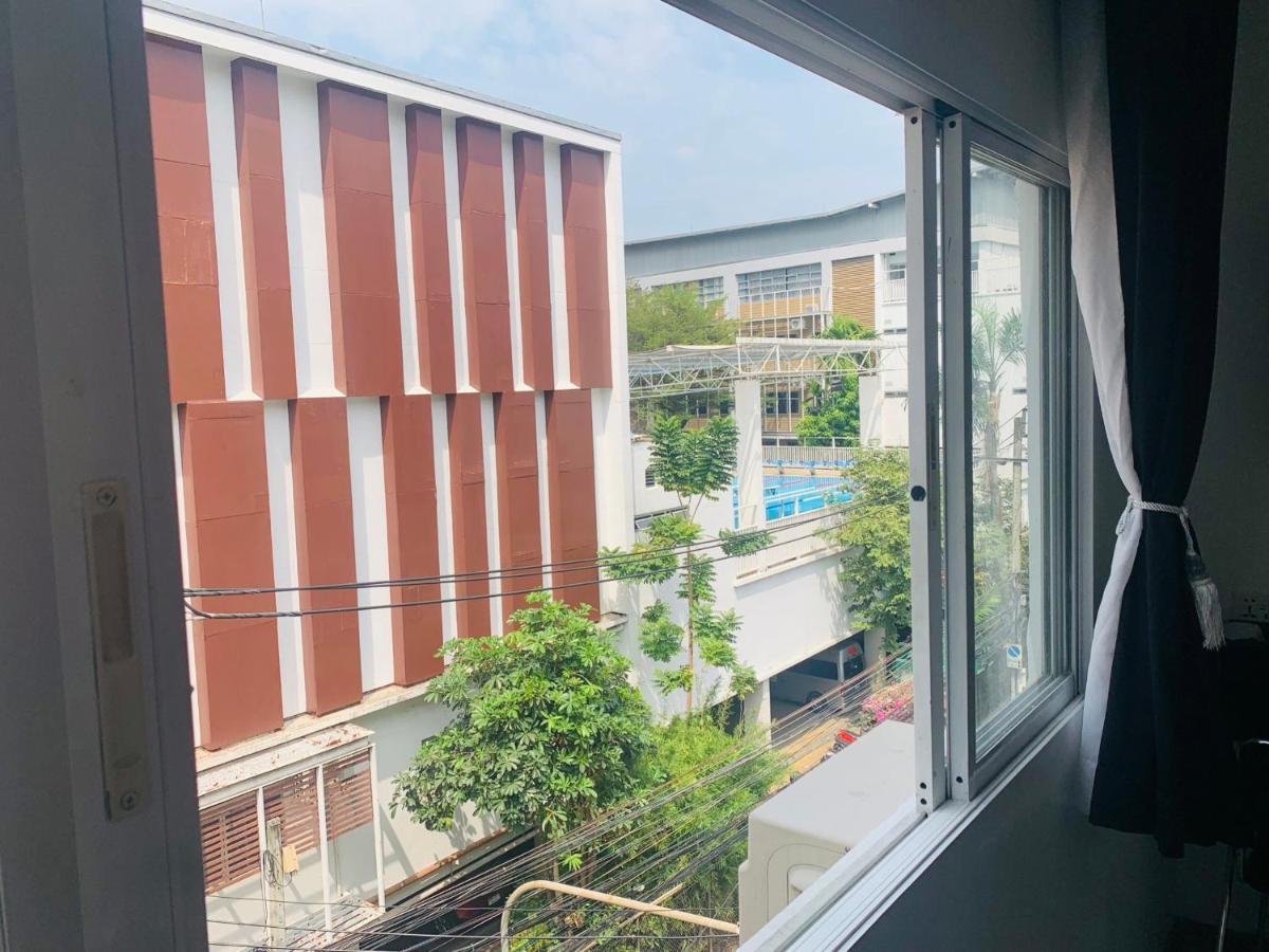 Thonglor Suites Hotel Bangkok Extérieur photo